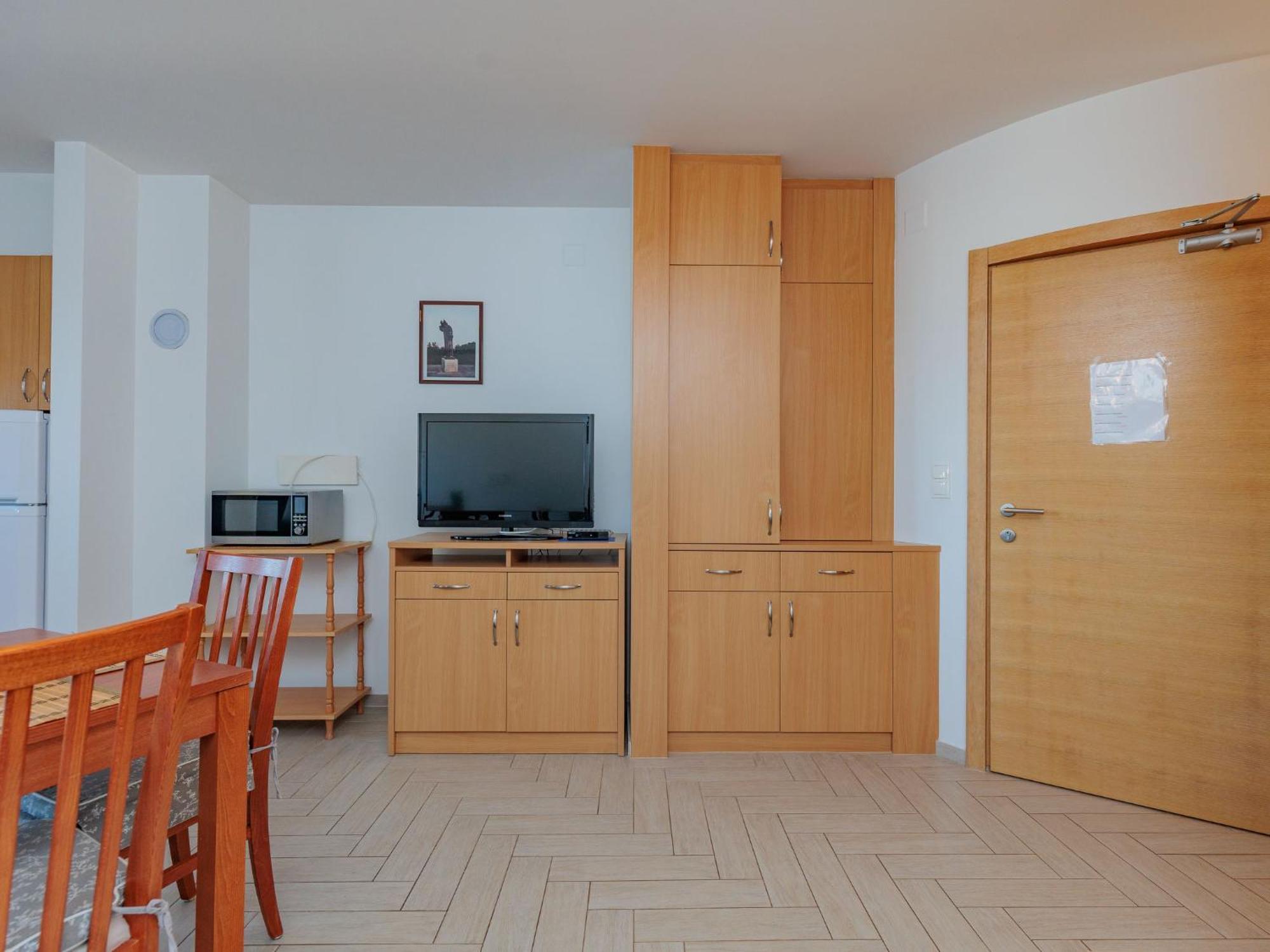 Apartment Mlasina-4 By Interhome Nin Eksteriør bilde